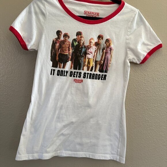 Stranger Things White‎ T-Shirt  Size Medium, stranger things, graphic t-shirt - Picture 2 of 5